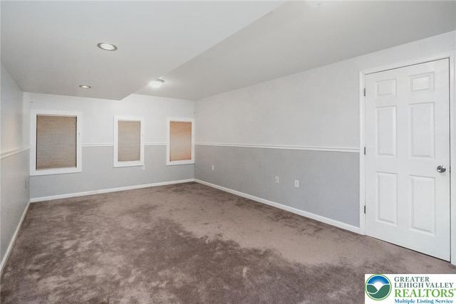 537 Kemmerer Lane, Upper Macungie Twp, PA 18104