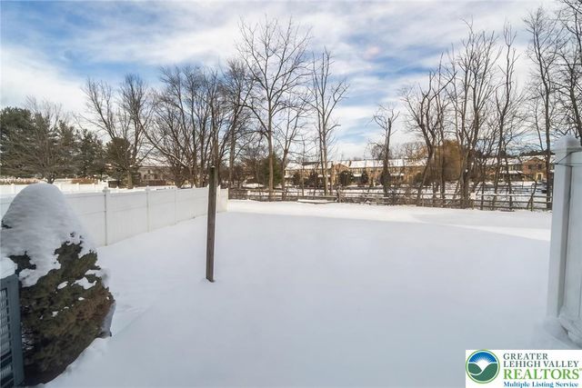 537 Kemmerer Lane, Upper Macungie Twp, PA 18104