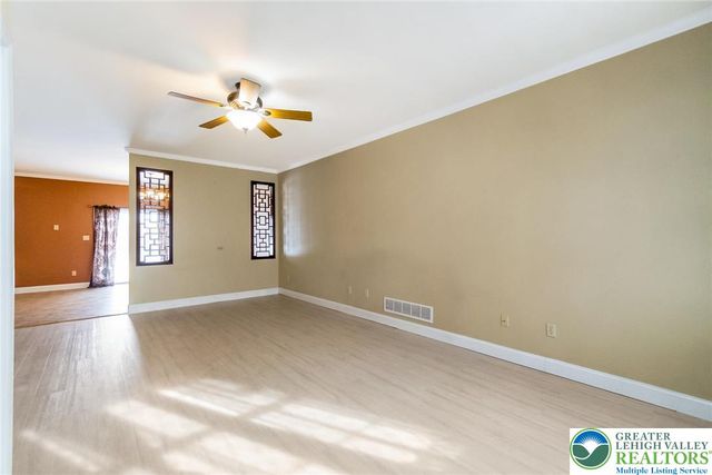 537 Kemmerer Lane, Upper Macungie Twp, PA 18104