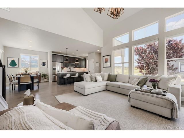 1747 Stable View Dr, Castle Pines, CO 80108