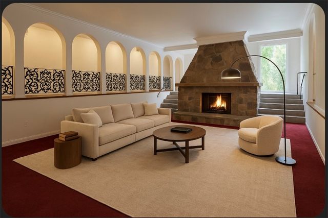 169 Woodshire Dr, O'hara, PA 15215