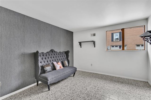 169 Woodshire Dr, O'hara, PA 15215