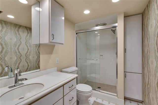 169 Woodshire Dr, O'hara, PA 15215