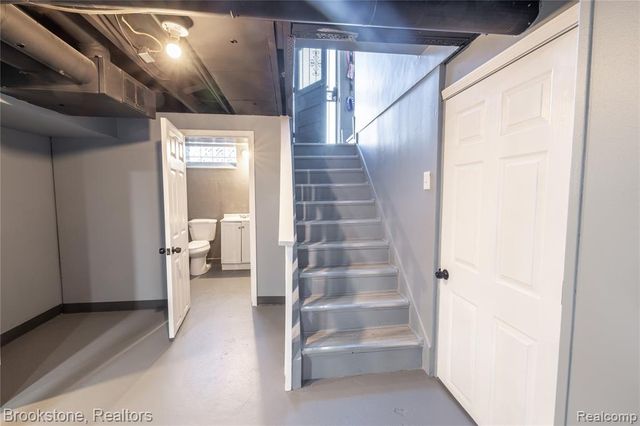 19155 Ash Avenue, Eastpointe, MI 48021