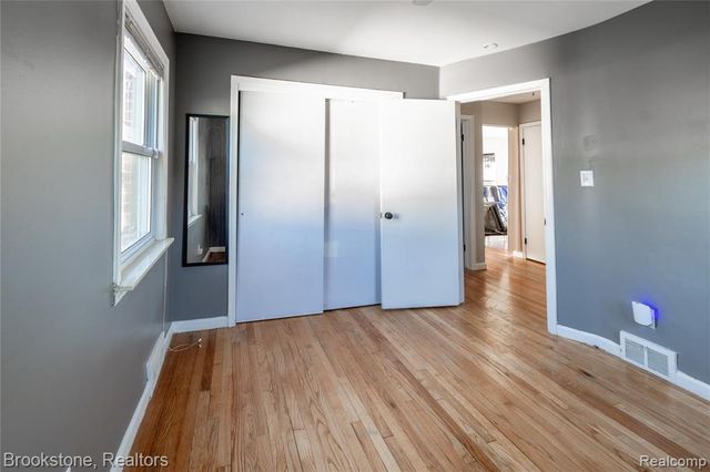 19155 Ash Avenue, Eastpointe, MI 48021