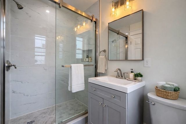 00 Newbury Ave 2, Quincy, MA 02171