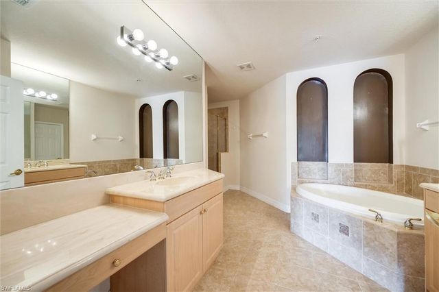 3600 Lansing LOOP 103, Estero, FL 33928