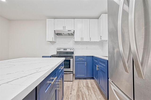 5609 Denmark Street B, Houston, TX 77028