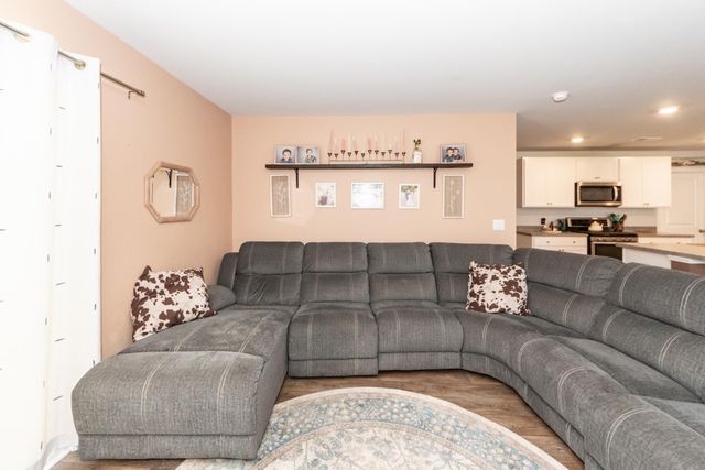 233 Coral Sunset Way, Summerville, SC 29486