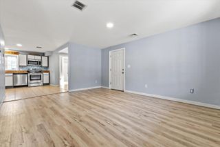 33 W. Elmhurst Avenue B, Manchester, NH 03103