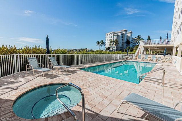 4895 Bonita Beach RD # 204, Bonita Springs, FL 34134