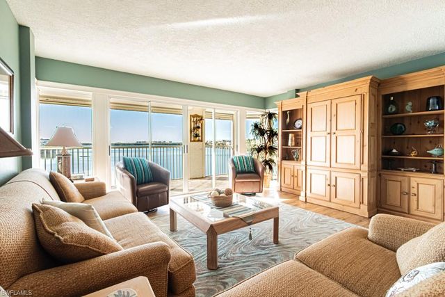 4895 Bonita Beach RD # 204, Bonita Springs, FL 34134