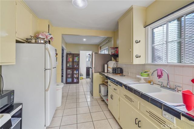 3938 Dalton Ave, Los Angeles, CA 90062