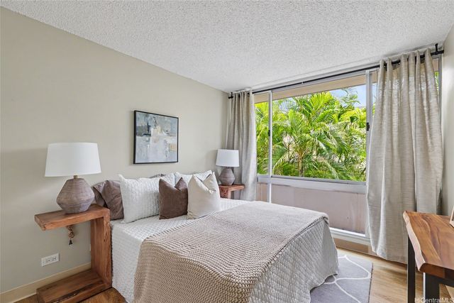 255 Huali Street 204, Honolulu, HI 96813