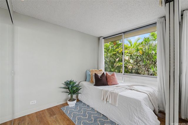 255 Huali Street 204, Honolulu, HI 96813
