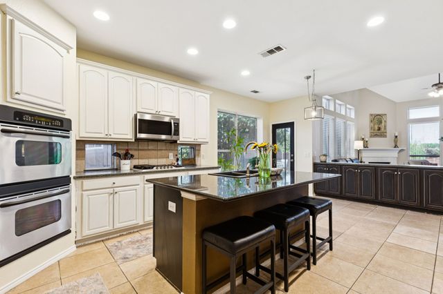 11001 Walden Court, Frisco, TX 75033