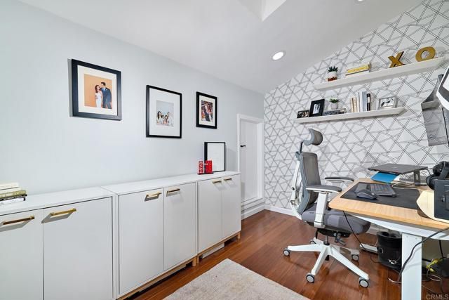 3020 Azahar Court, Carlsbad, CA 92009