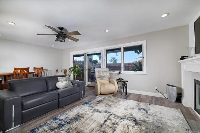 3020 Azahar Court, Carlsbad, CA 92009