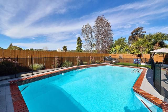 3020 Azahar Court, Carlsbad, CA 92009