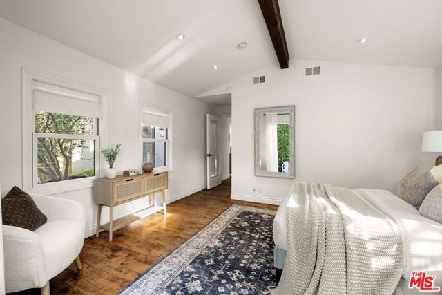7416 Rosewood Avenue, Los Angeles, CA 90036