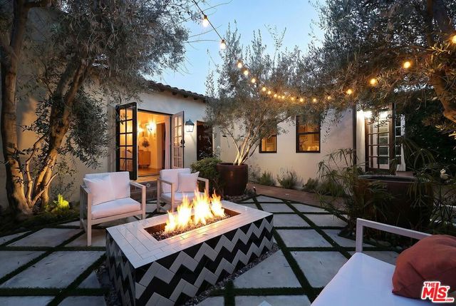 7416 Rosewood Avenue, Los Angeles, CA 90036