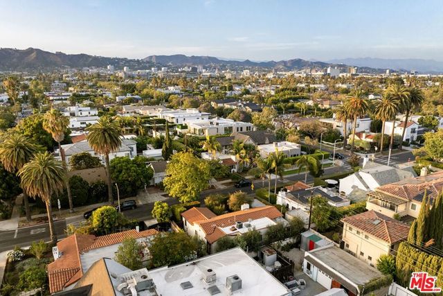 7416 Rosewood Avenue, Los Angeles, CA 90036
