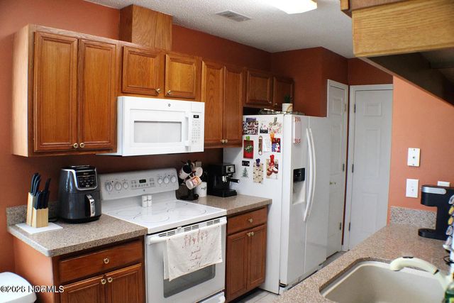 457 Hampton Street, Calabash, NC 28467