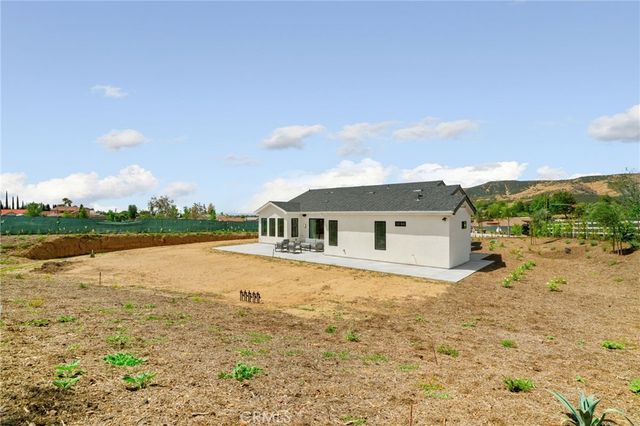 35249 Grape, Yucaipa, CA 92399