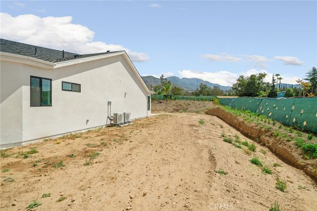 35249 Grape, Yucaipa, CA 92399