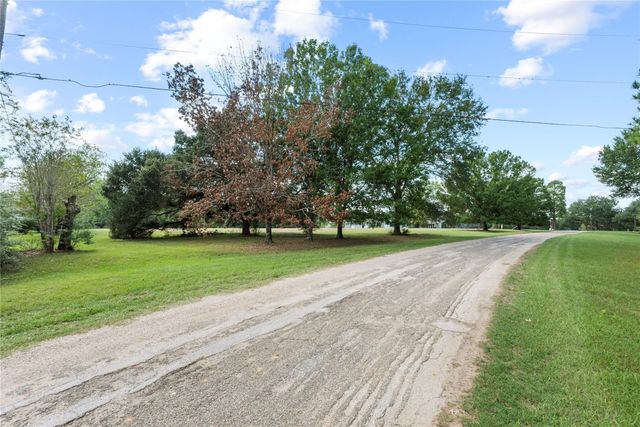 2217 Creek Road, Brookshire, TX 77423