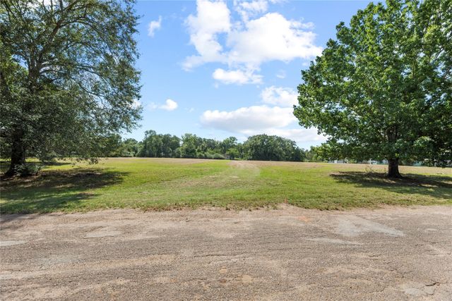 2217 Creek Road, Brookshire, TX 77423