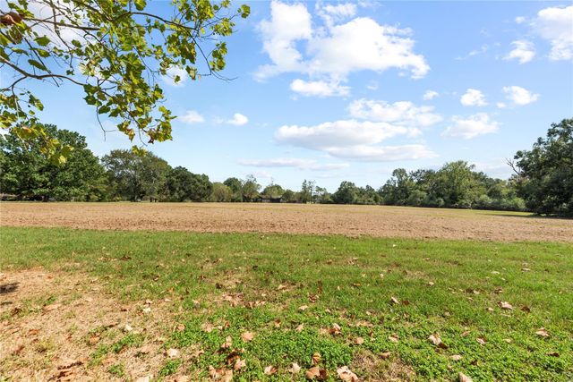 2217 Creek Road, Brookshire, TX 77423