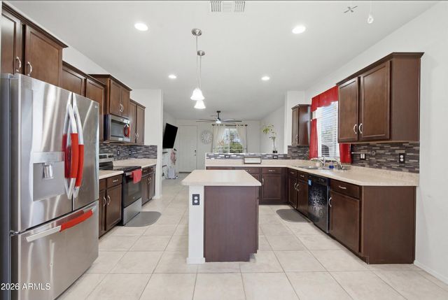 17970 W MONTE LINDO Lane, Surprise, AZ 85387