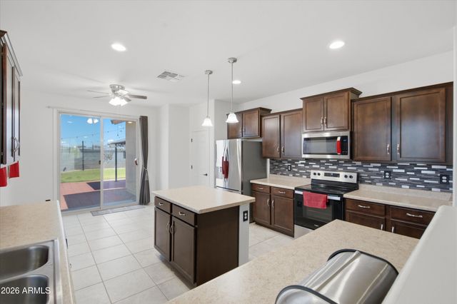 17970 W MONTE LINDO Lane, Surprise, AZ 85387