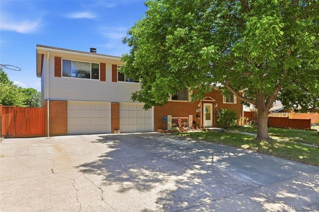 1484 S Balsam Court, Lakewood, CO 80232