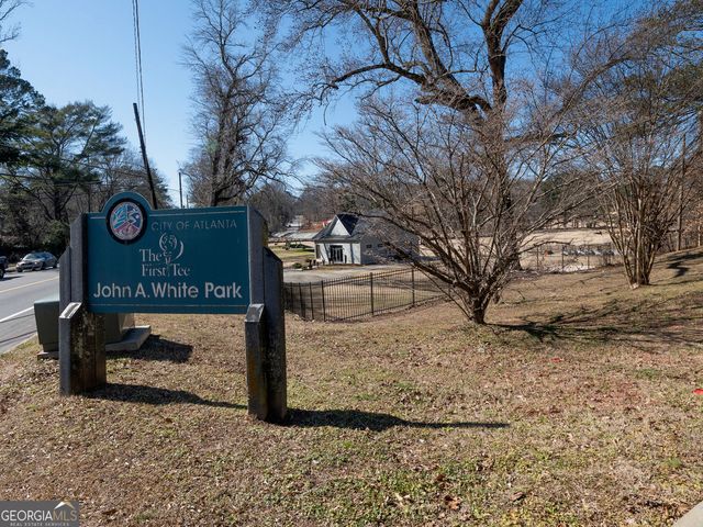 1751 S Olympian Way SW, Atlanta, GA 30310