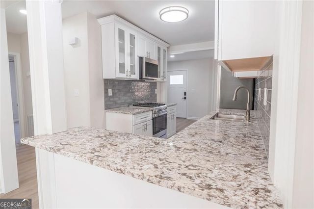 1751 S Olympian Way SW, Atlanta, GA 30310