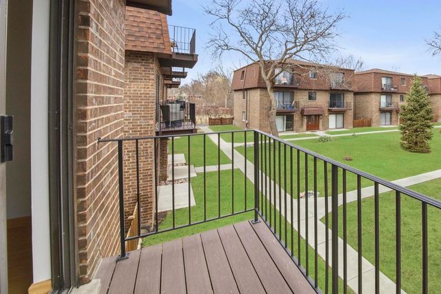 9803 Bianco Terrace D, Des Plaines, IL 60016