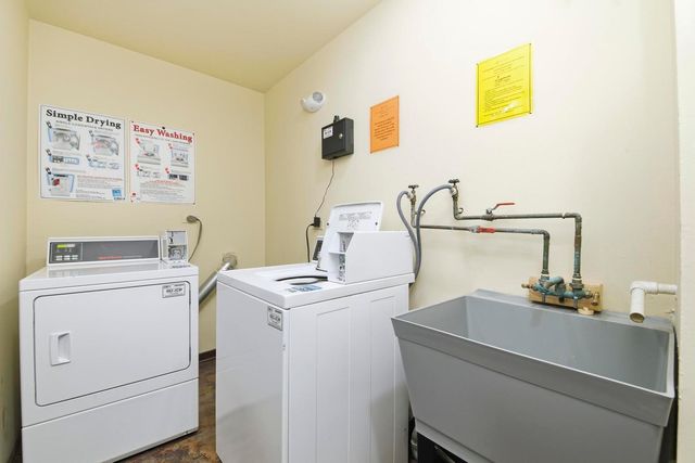 9803 Bianco Terrace D, Des Plaines, IL 60016