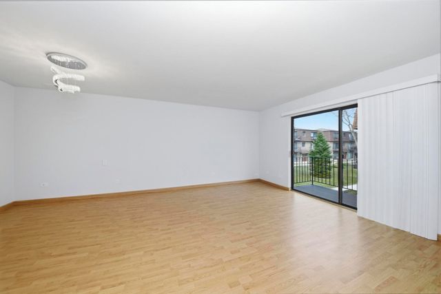 9803 Bianco Terrace D, Des Plaines, IL 60016