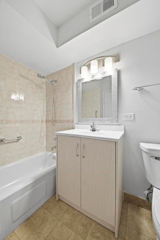 9803 Bianco Terrace D, Des Plaines, IL 60016