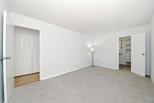 9803 Bianco Terrace D, Des Plaines, IL 60016