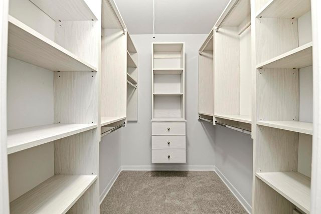 9803 Bianco Terrace D, Des Plaines, IL 60016