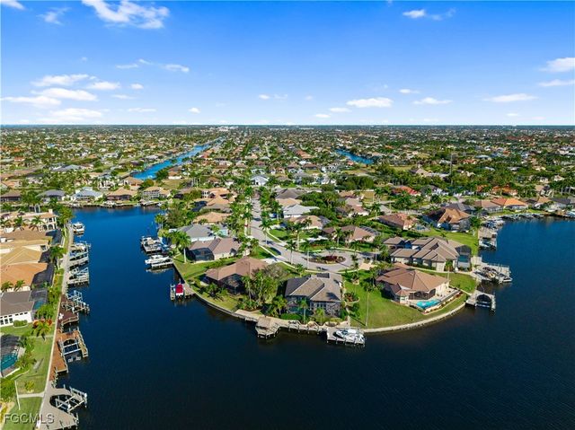 5501 Merlyn LN, Cape Coral, FL 33914