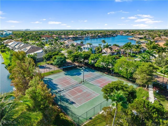 5501 Merlyn LN, Cape Coral, FL 33914