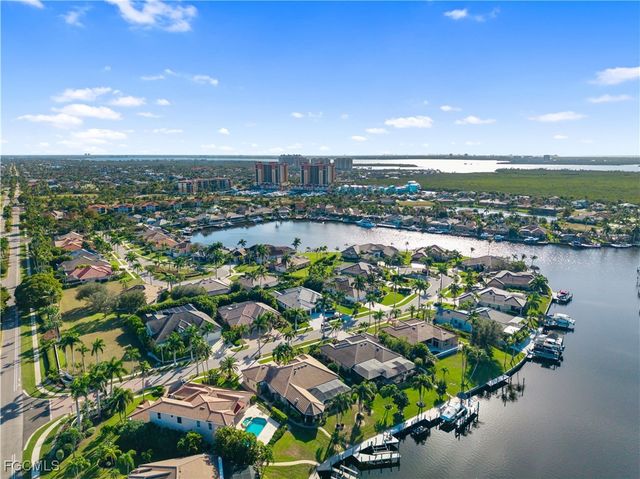 5501 Merlyn LN, Cape Coral, FL 33914