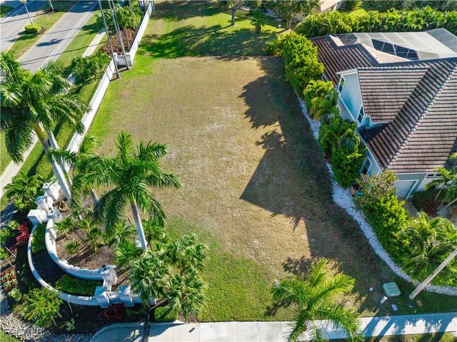 5501 Merlyn LN, Cape Coral, FL 33914