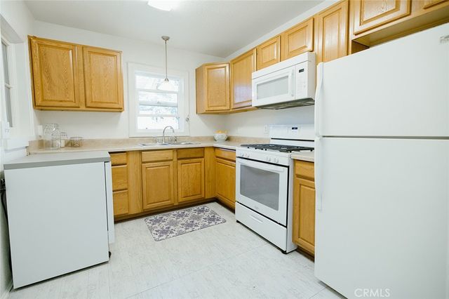 1076 E 9th Street, Chico, CA 95928