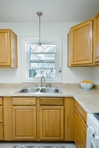 1076 E 9th Street, Chico, CA 95928