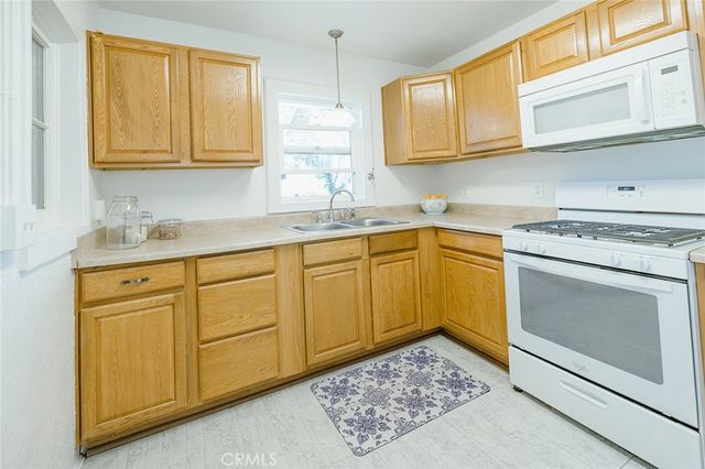 1076 E 9th Street, Chico, CA 95928